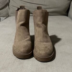 Esprit Tan Ankle Boots